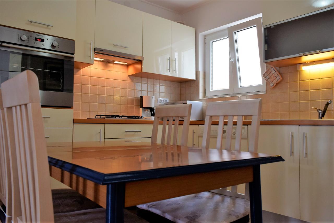 Sunnyy Beacch Apartments Banjol 외부 사진