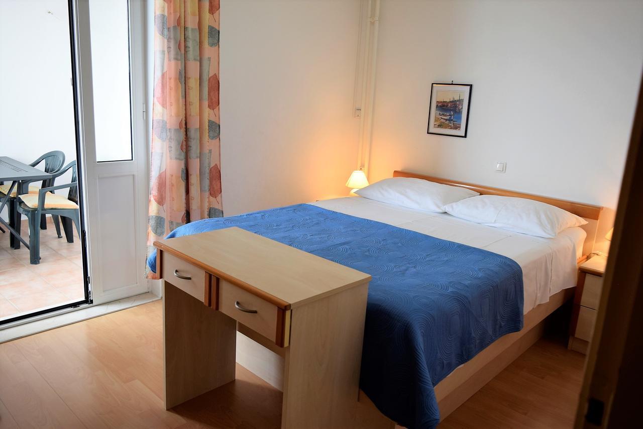 Sunnyy Beacch Apartments Banjol 외부 사진