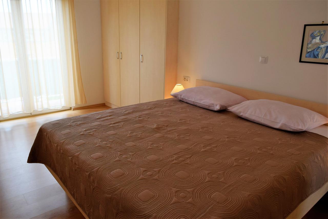 Sunnyy Beacch Apartments Banjol 외부 사진